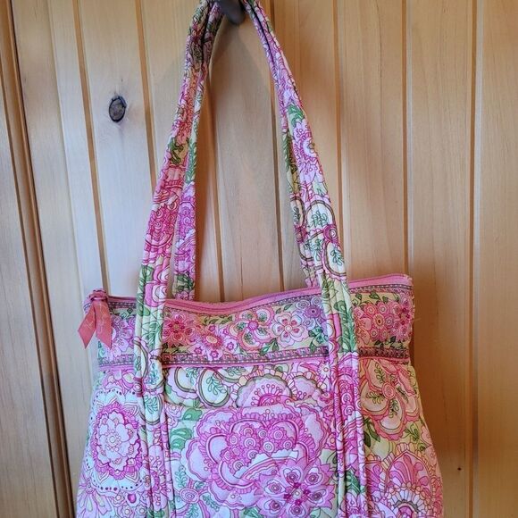 Vera Bradley Tote  - Picture 1 of 4